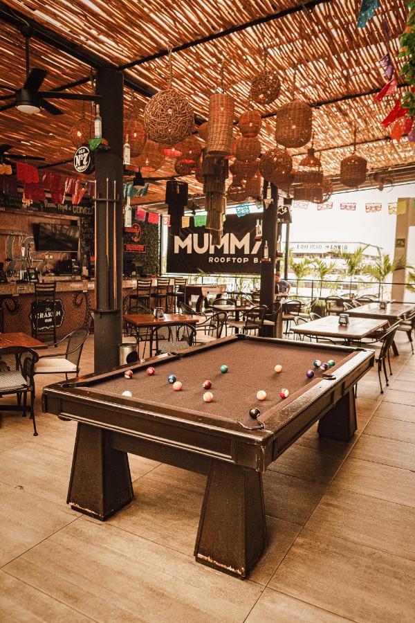 Nomads Hotel & Rooftop Pool Канкун Екстериор снимка